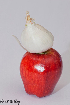 apple,garlic