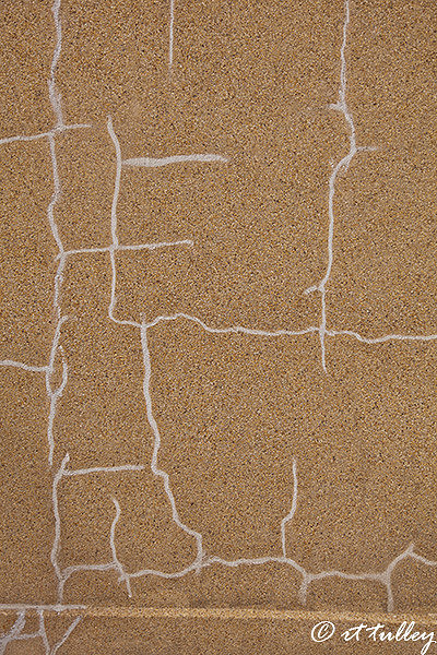 repair,cracks on wall
