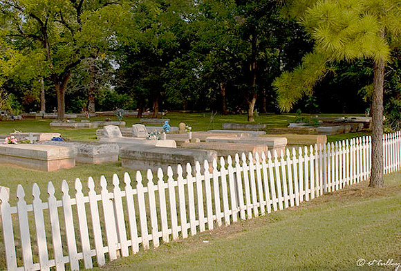 Oakwing GC Graveyard next to #6