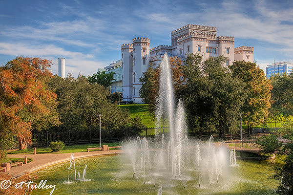 water fountains; old state capitol;baton rouge river center