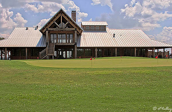 Black Bear GC Clubhouse/Putting Green